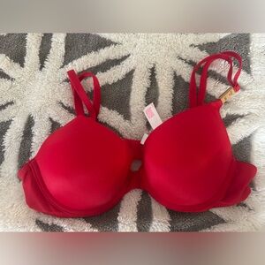 Victorias Secret Elegant Red Women's Bra 34A NWT